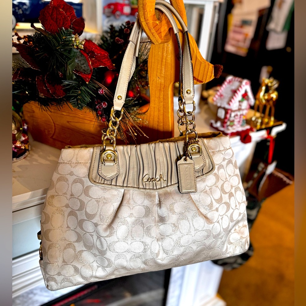 Coach champagne glitter Signature monogrammed shoulder Tote Bag F17645